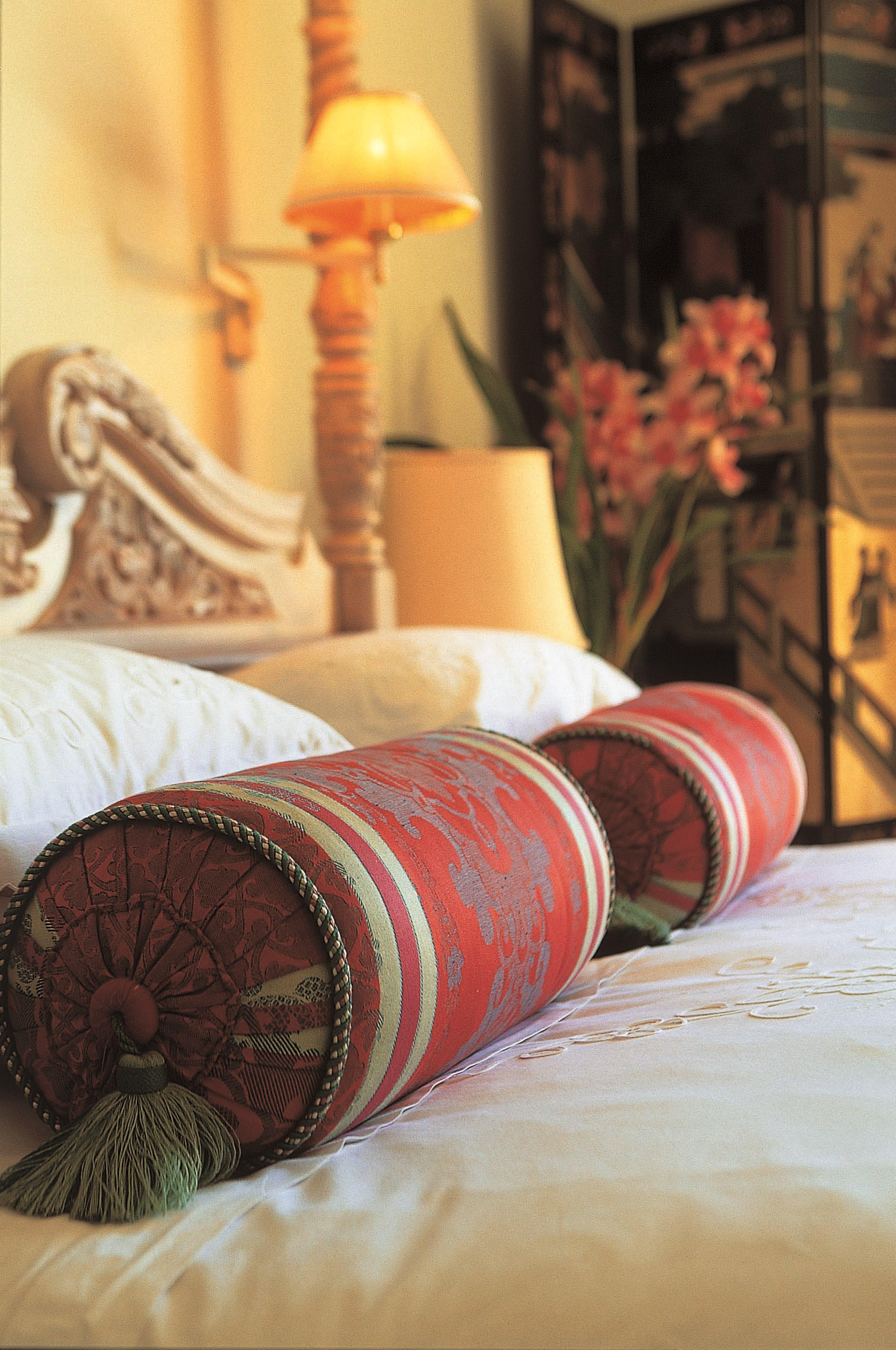 Colona Castle Hotel Lakeside Ngoại thất bức ảnh