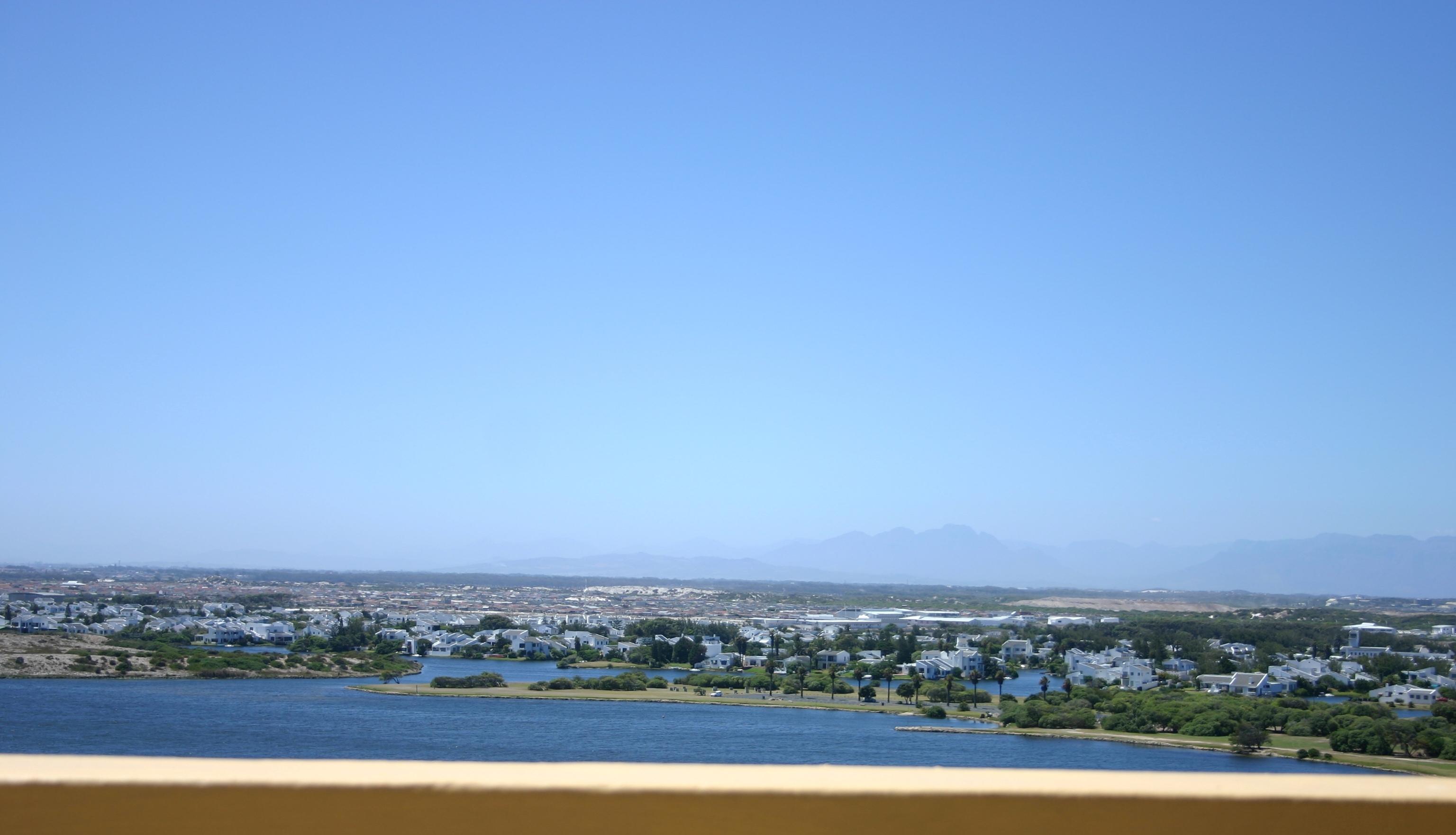 Colona Castle Hotel Lakeside Ngoại thất bức ảnh